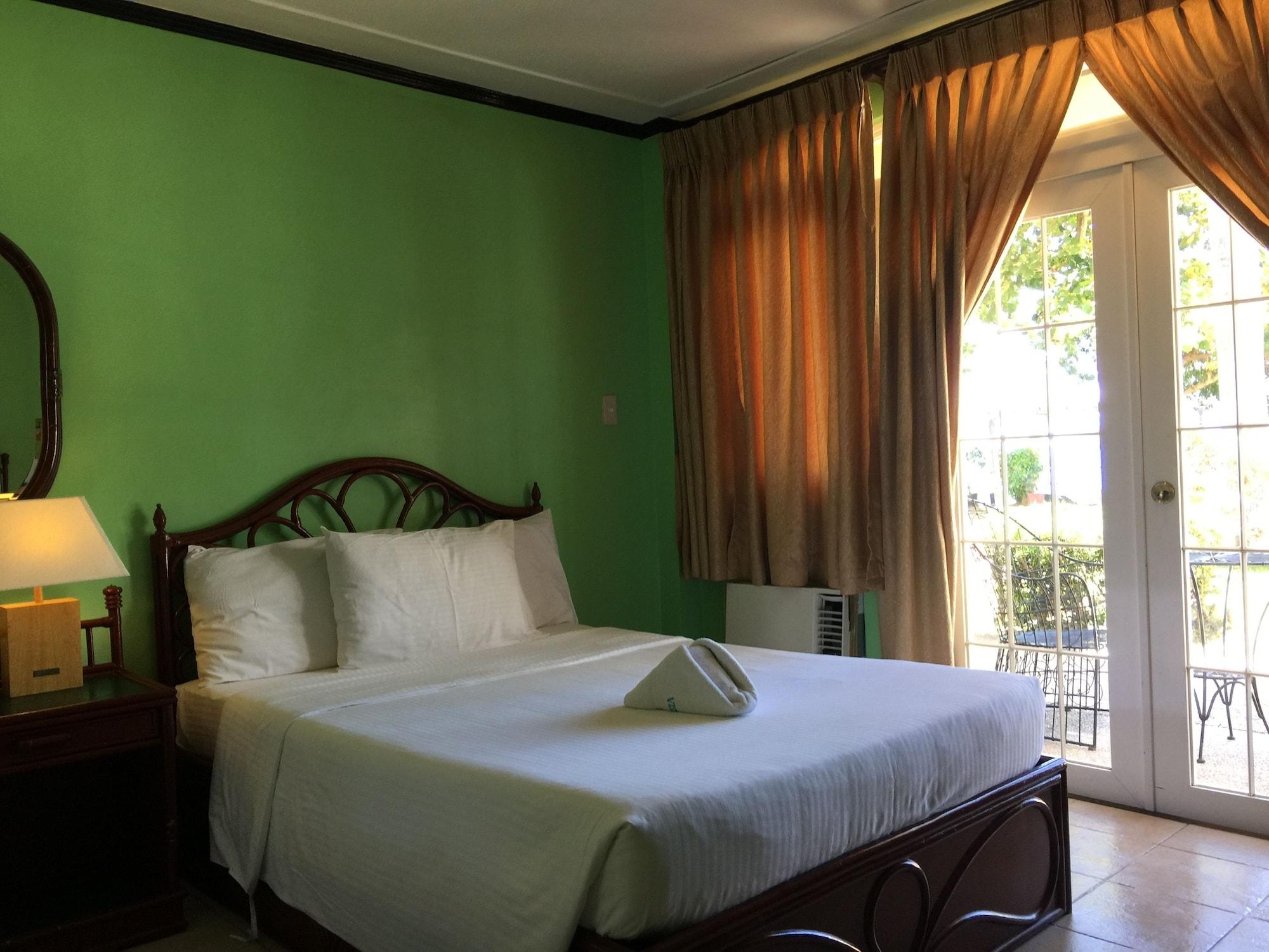 Vista Mar Beach Resort And Country Club Lapu-Lapu City Exterior photo